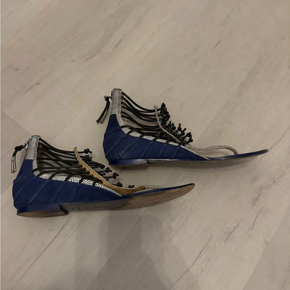 L.A.M.B Reagon Leather Sandals Indigo Blue/White - Picture 5 of 5